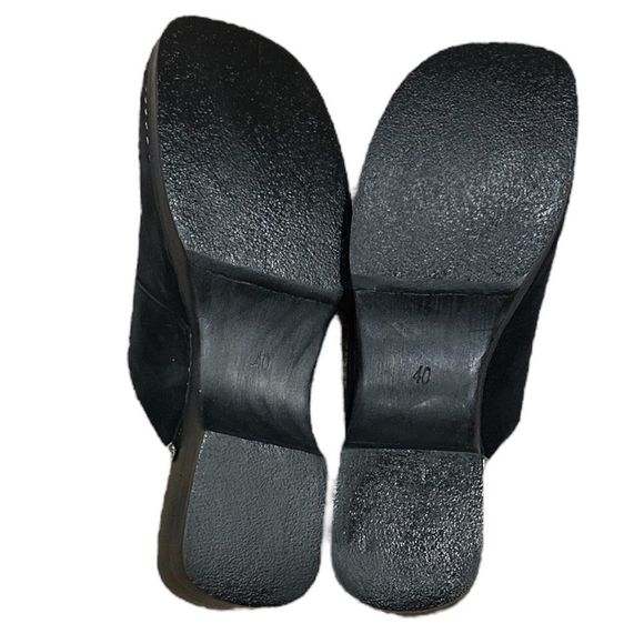 Chanel Logo Suede Slip On Clogs - Picture 10 of 11